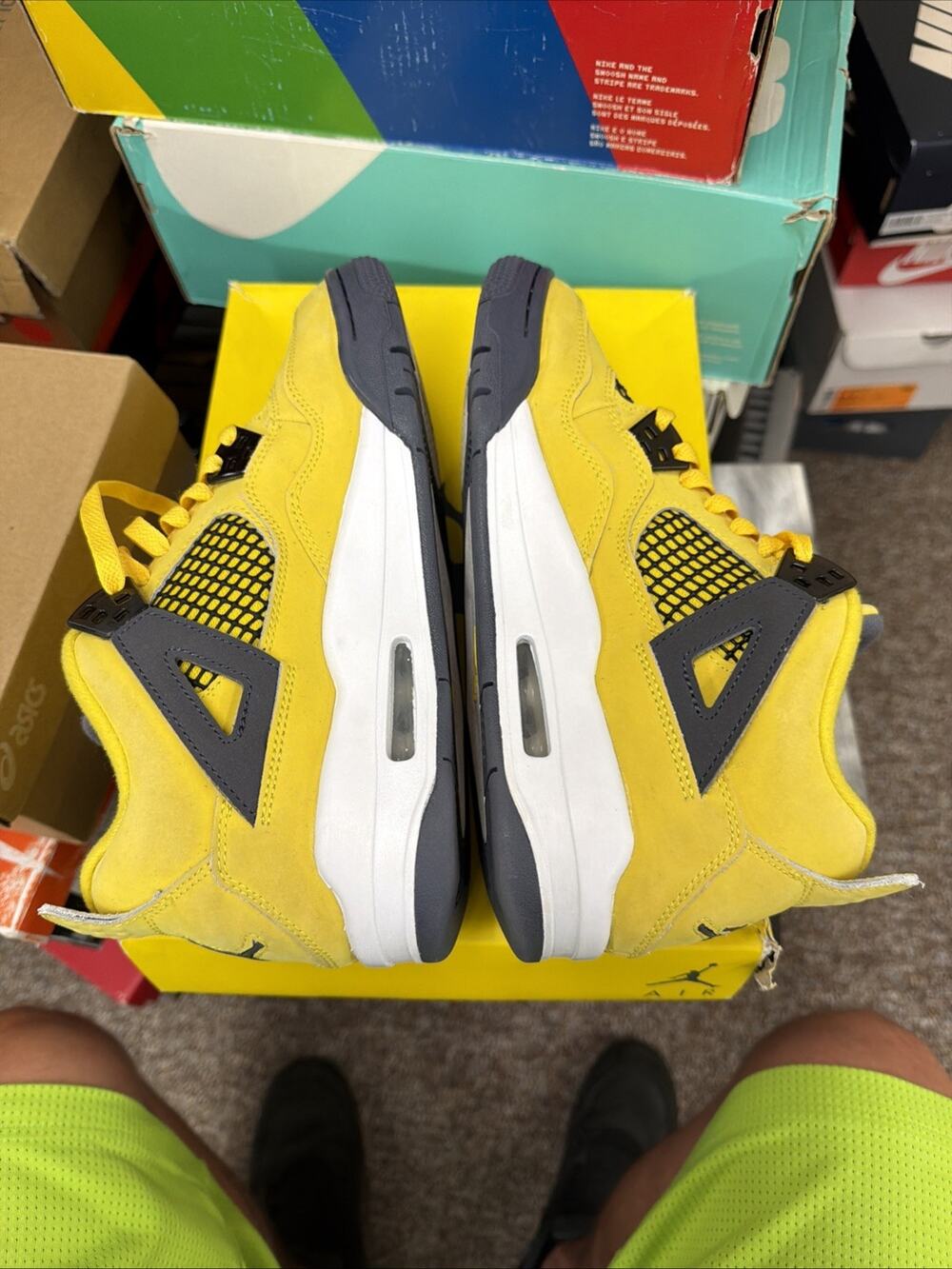 Size 6.5y - Jordan 4 Retro GS Tour Yellow 2021 - 408452700 BB
